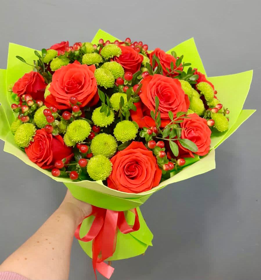 Букет цветов из: Хризантемы и Розы в Лысые Горы