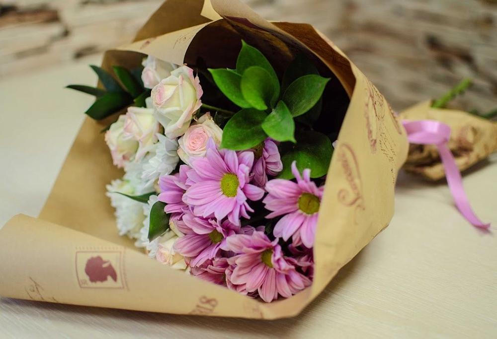 Букет цветов из: Розы и Хризантемы в Лысые Горы