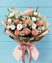 Букет цветов из:  Розы, Альстромерии и Лизиантусы в Лысые Горы