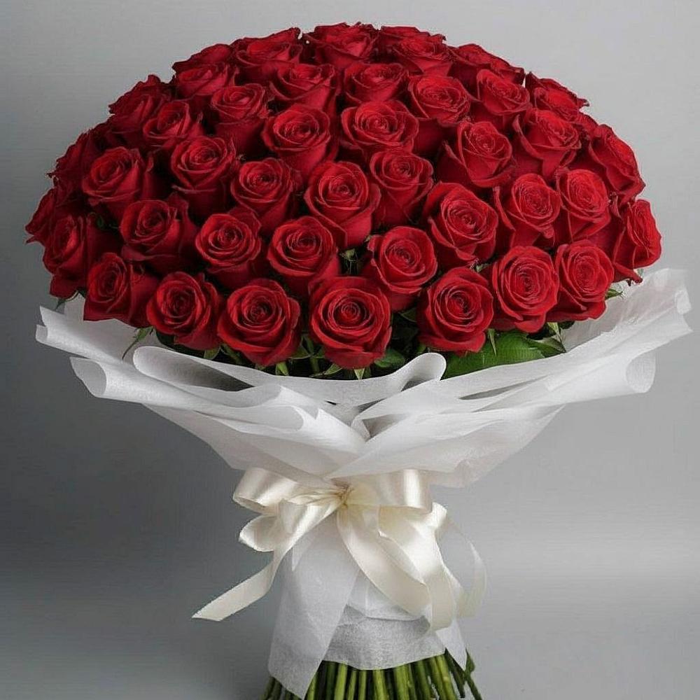 Букет 101 Красная роза Блэк Мэджик в Лысые Горы