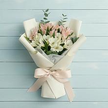 Букет цветов из:  Альстромерии в Лысые Горы
