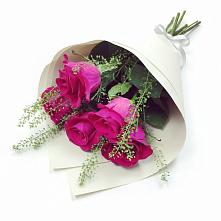 Букет цветов из:  Розы в Лысые Горы