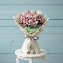 Букет цветов из:  Орхидеи и Розы в Лысые Горы