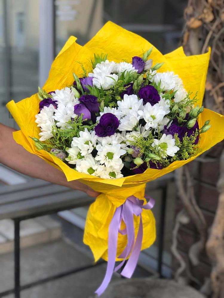 Букет цветов из: Ирисы, Хризантемы и Ромашки в Лысые Горы