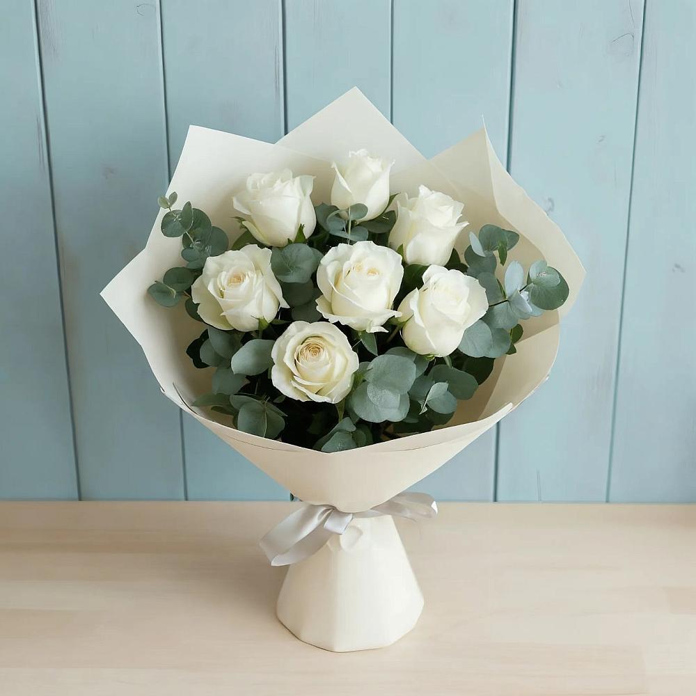 Букет Белые розы в Эвкалипте в Лысые Горы