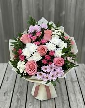 Букет цветов из:  Альстромерии, Гвоздики, Розы и Хризантемы в Лысые Горы