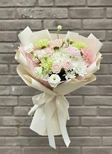 Букет цветов из:  Гвоздики, Розы, Лизиантусы и Хризантемы в Лысые Горы