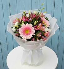 Букет цветов из:  Герберы, Альстромерии и Лизиантусы #REPLACE_PRED# Лысые Горы