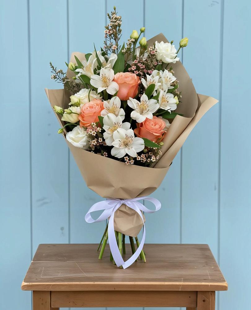 Букет цветов из: Альстромерии, Лизиантусы, Розы и Хризантемы в Лысые Горы